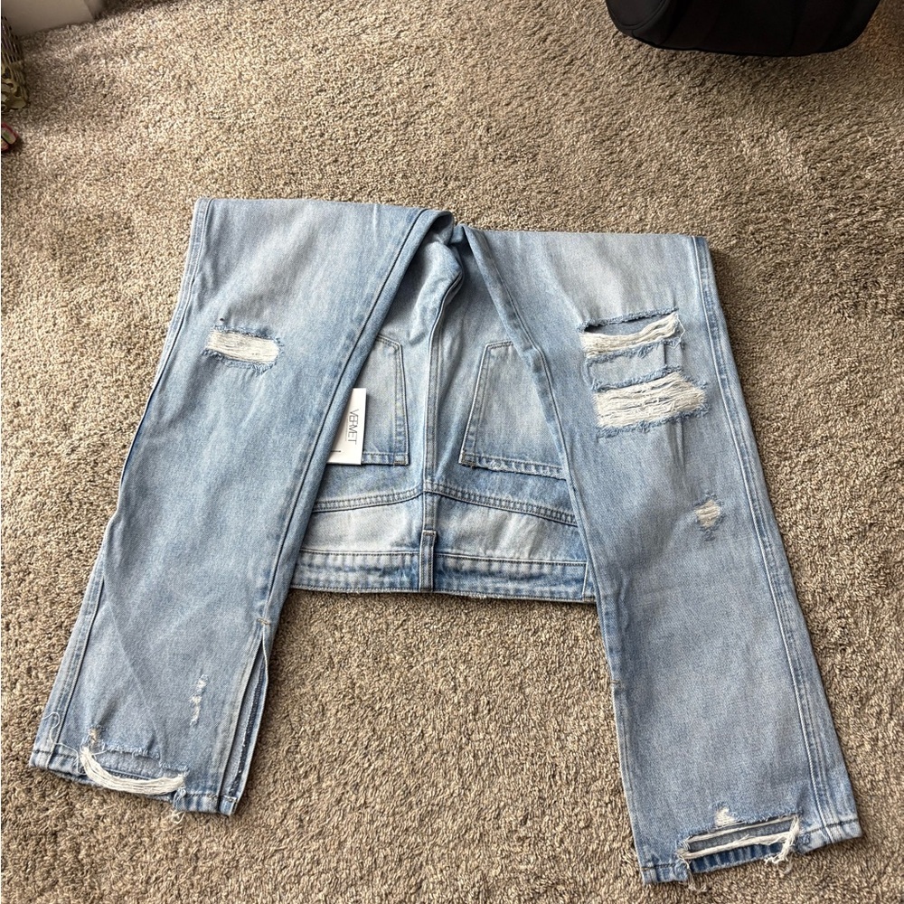 Vervet Split Hem Distressed Jeans - Picture 3 of 6